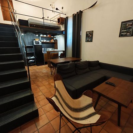 Hostal Cafe Frenteabastos Carmona  Extérieur photo