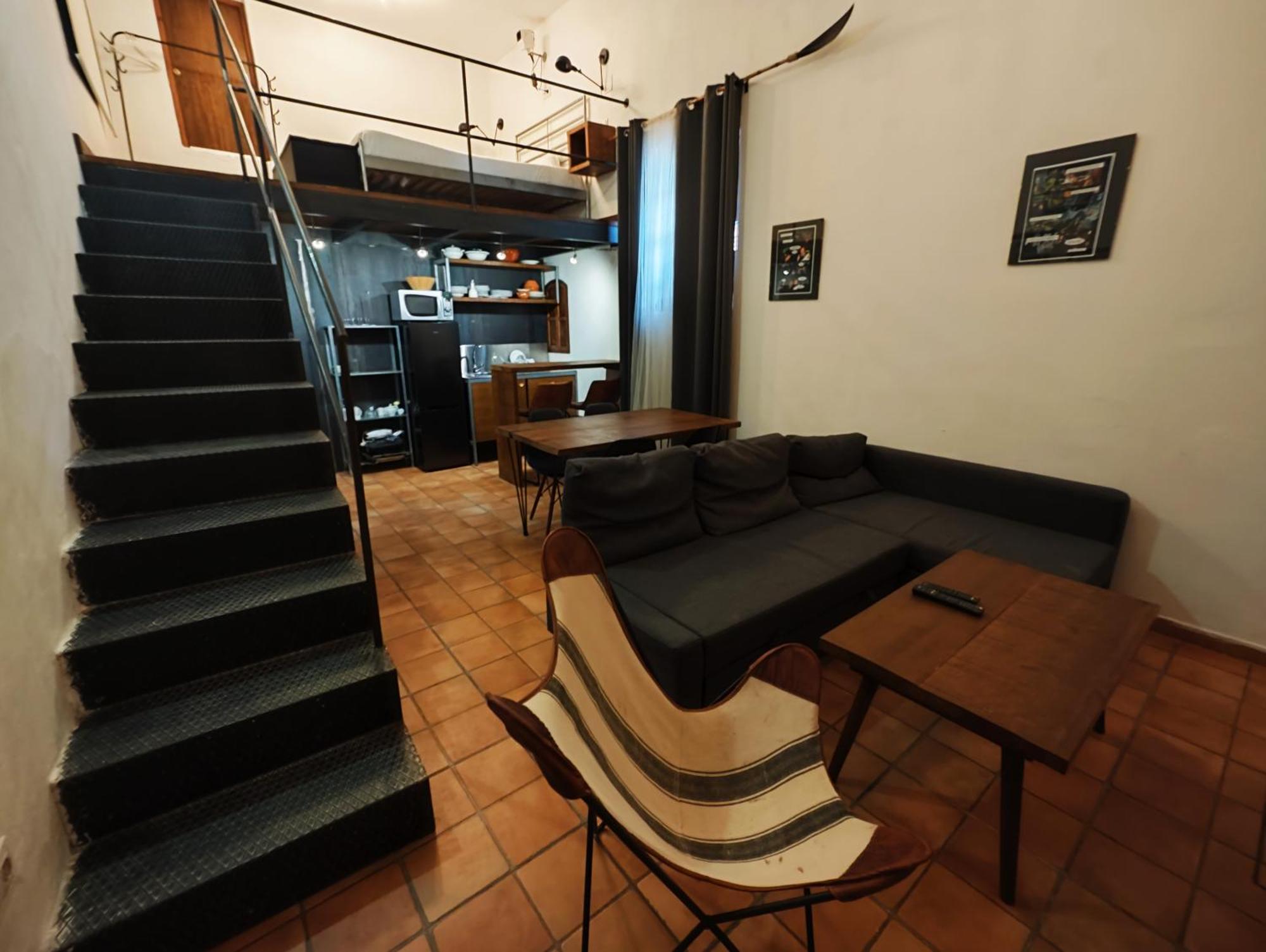 Hostal Cafe Frenteabastos Carmona  Extérieur photo
