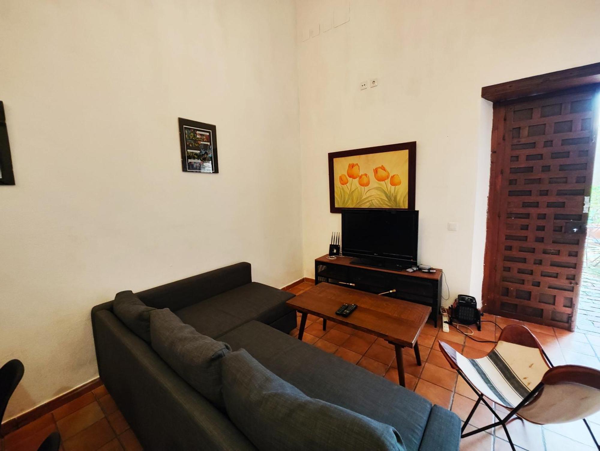 Hostal Cafe Frenteabastos Carmona  Extérieur photo