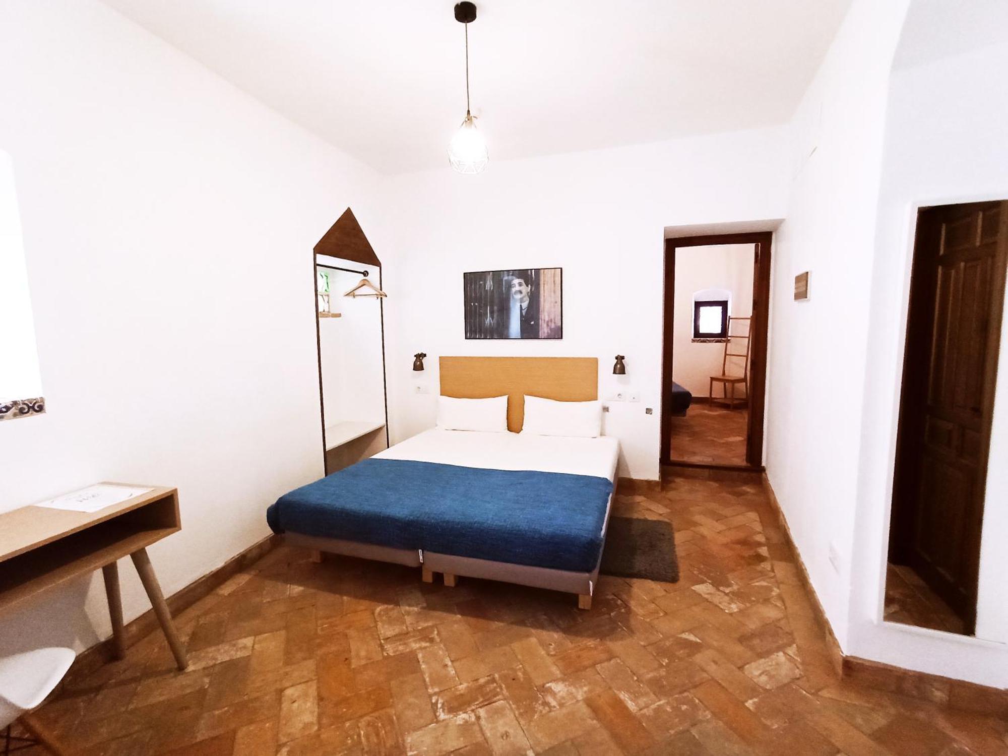 Hostal Cafe Frenteabastos Carmona  Extérieur photo