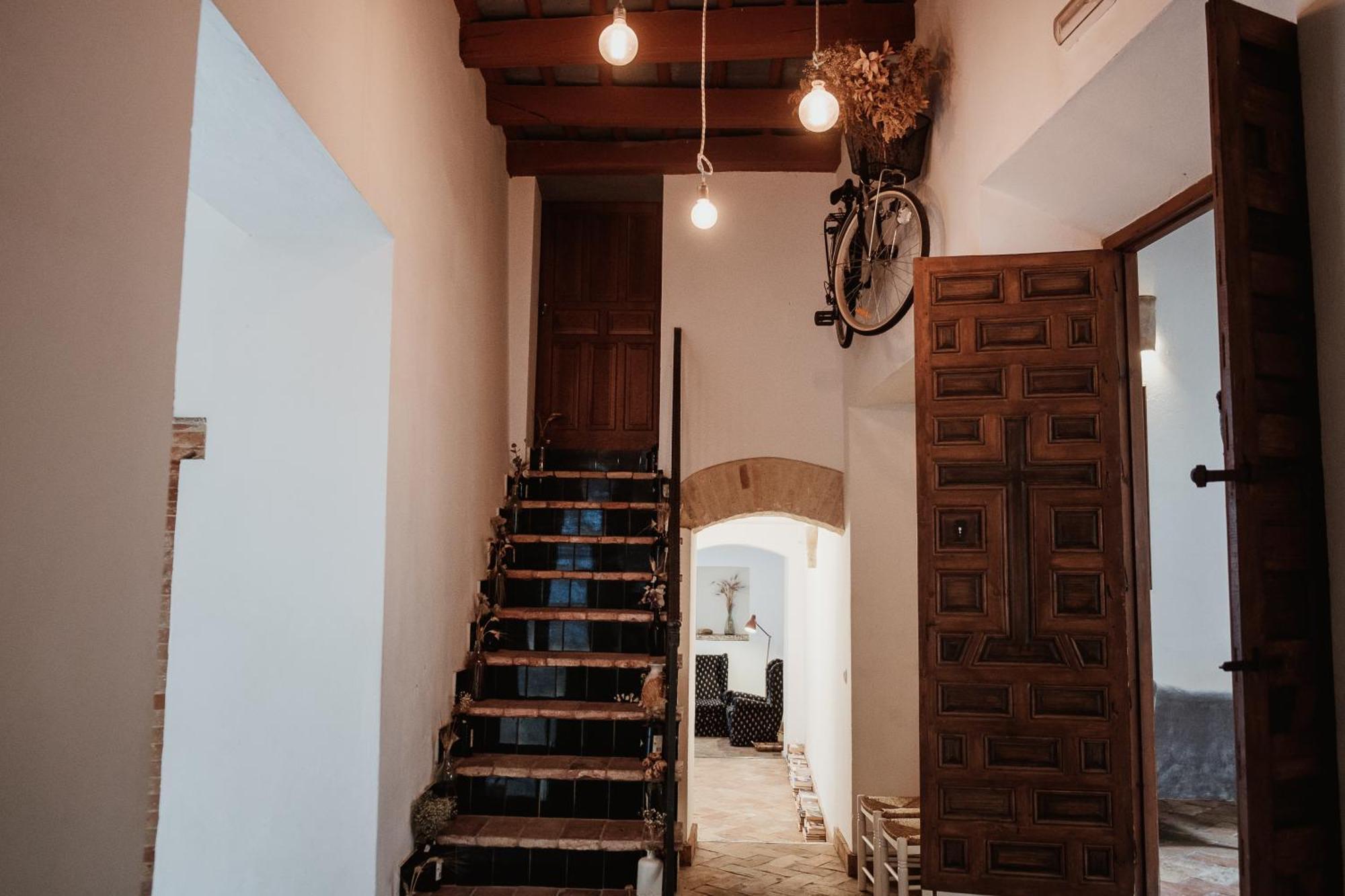 Hostal Cafe Frenteabastos Carmona  Extérieur photo