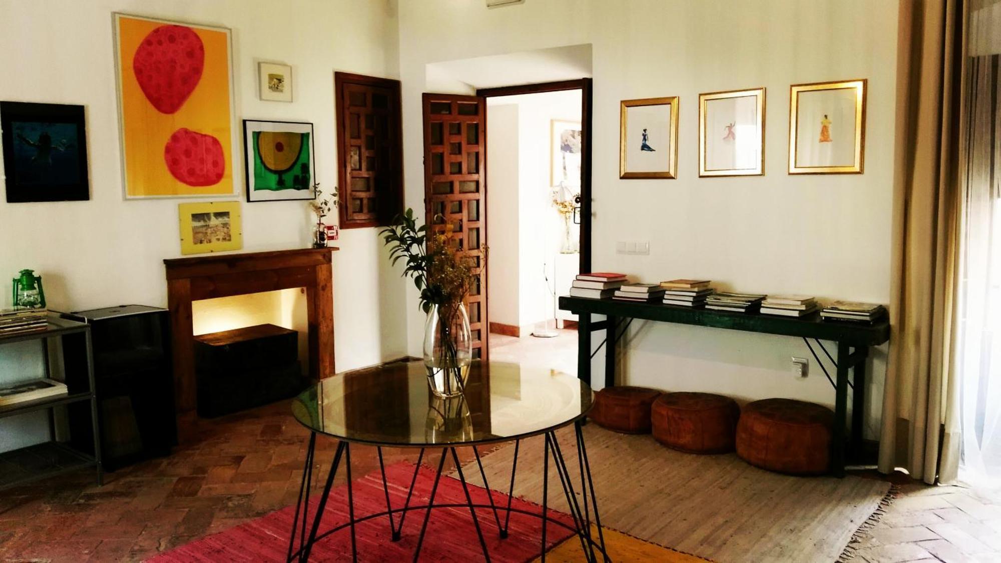Hostal Cafe Frenteabastos Carmona  Extérieur photo