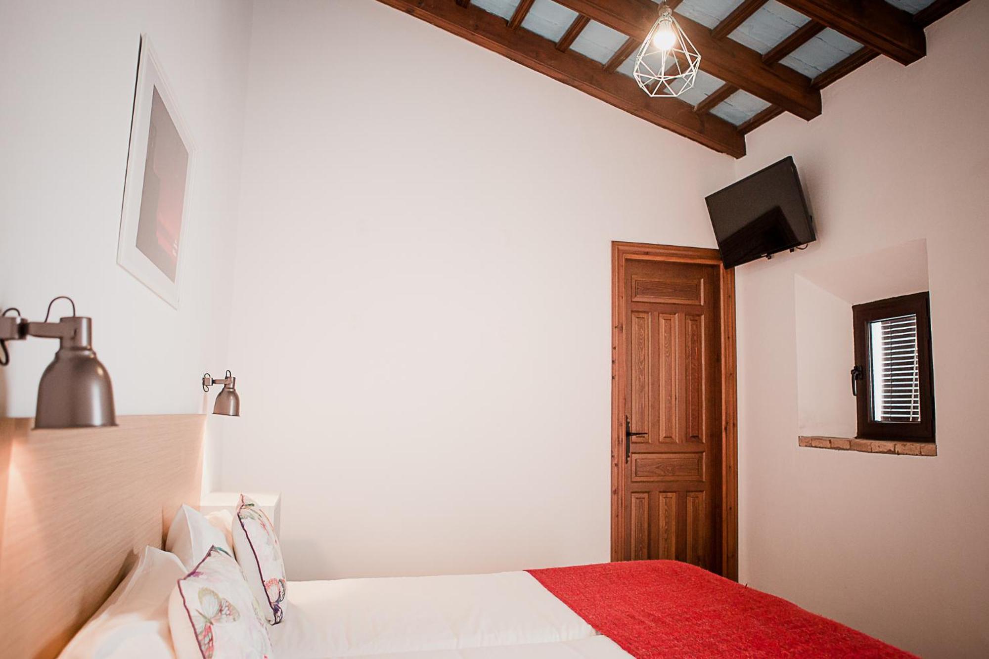 Hostal Cafe Frenteabastos Carmona  Extérieur photo
